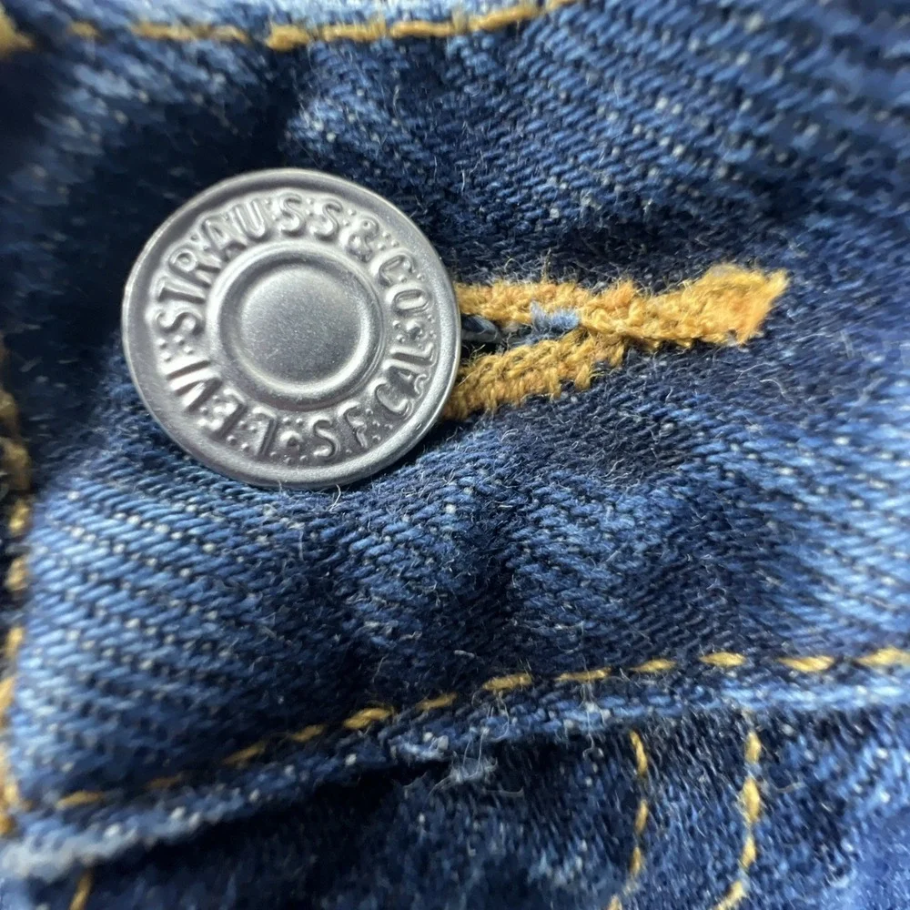 2000's Levi's 550 Jeans Men's Tag 36x32 Relaxed Fit Blue Denim Y2K Classic